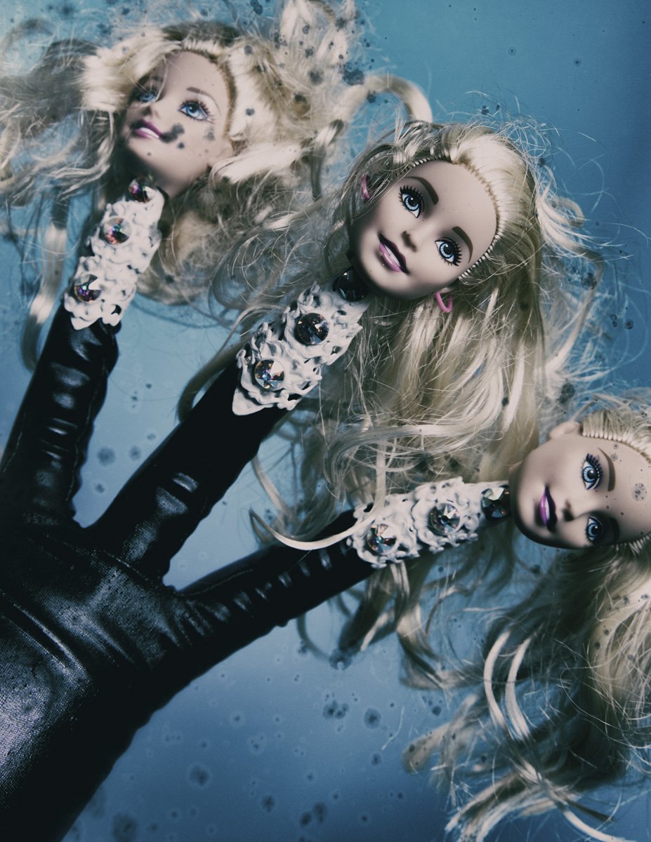 dpimag's tweet image. vol#6: Miu Vermillion @MiuVermillion  miuvermillion.com Sorority Trinity