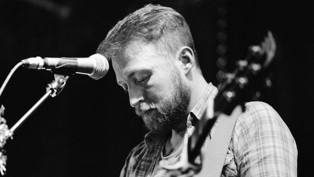 Eliz_T1an's tweet image. INTERVIEW:

@laurenmydear had a reet good natter with Cumbrian songsmith, Rory Connor.

bit.ly/2bXbjHp