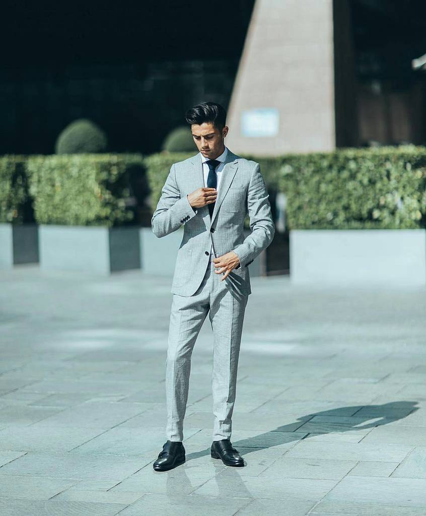 TSStandard's tweet photo. Suit up

#fashion #style #fashionstyle #fashiondiaries #meninsuit #suit #menstyle #thesept… https://t.co/sXjRjc7XLb https://t.co/24rlx710hF