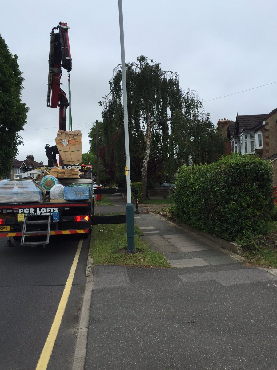 pgrloftlifter's tweet photo. Back to work after the bank holiday ??Send your enquires to- lofts@pgrtimber.co.uk and see what we can do for you! https://t.co/8CsujrsW16
