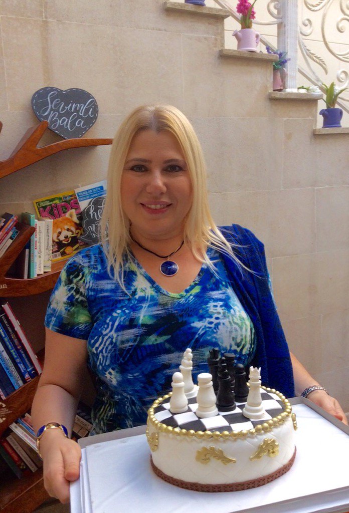 SusanPolgar's tweet photo. Yummy Baku Chess Cake :) @bakuchessol2016 #bakuchess Chess is big in Azerbaijan! https://t.co/OUq7WgmL8S