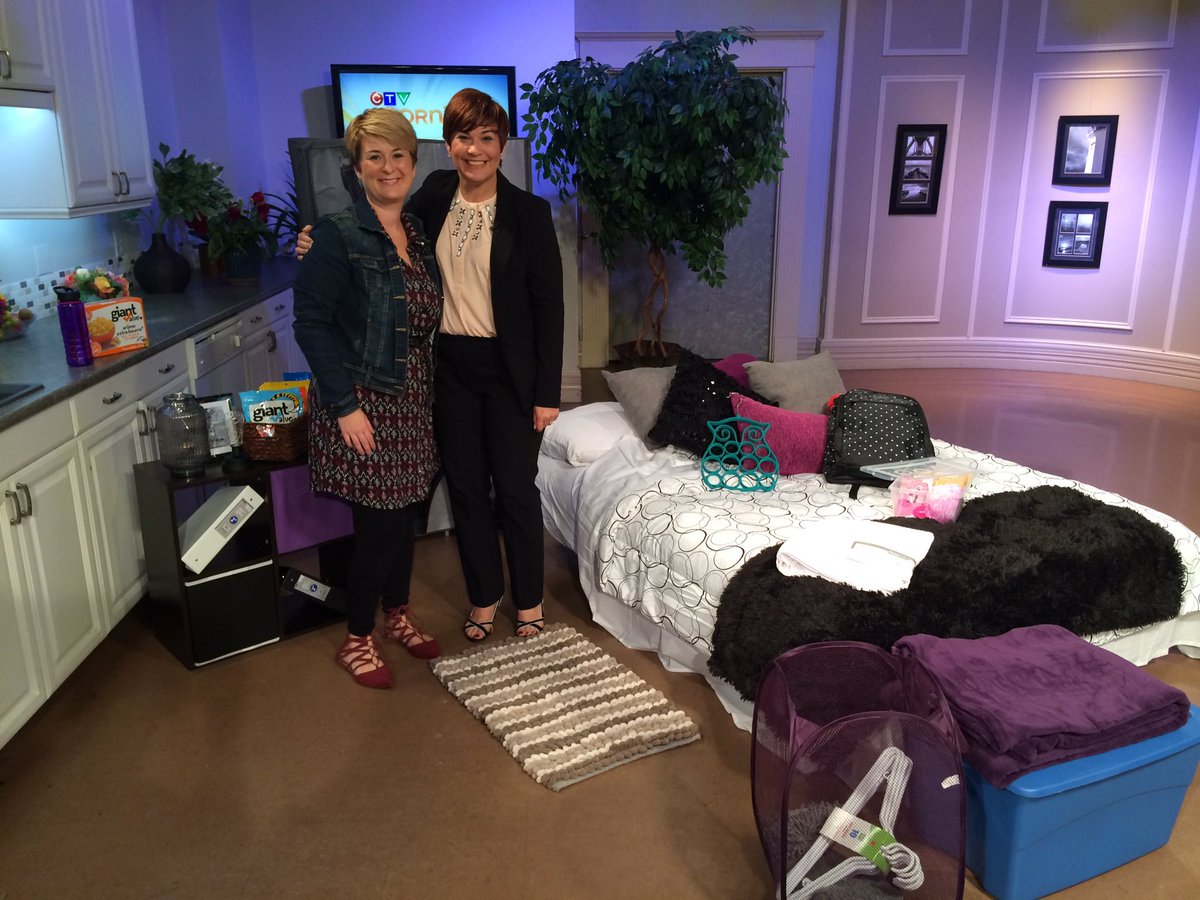 CTVYMAtlantic's tweet photo. Thanks to Alison @GTboutique for showing us great ways to decorate your #dormroom! #BackToSchool https://t.co/FxL6sDzVY4