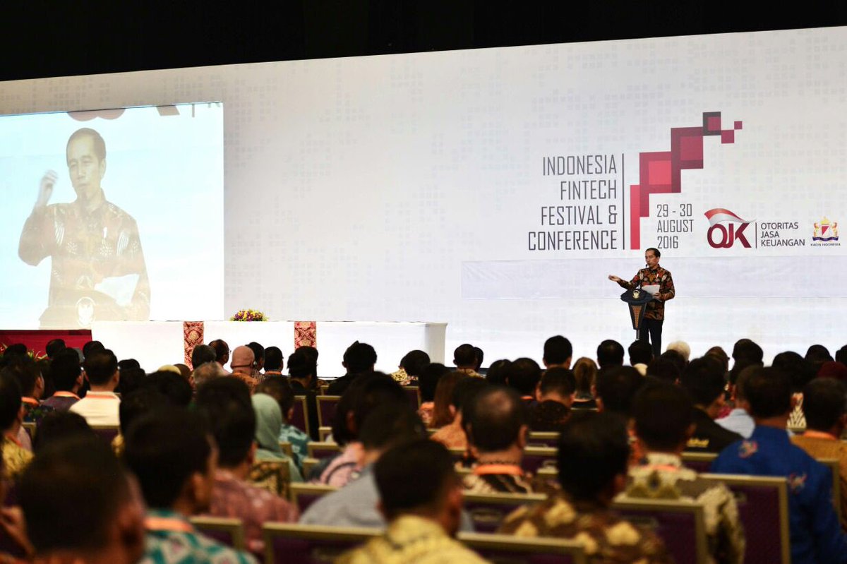 jokowi's tweet photo. Kita tunggu teknologi digital karya anak2 muda, supaya masyarakat kecil bisa akses pasar dan modal -Jkw https://t.co/0OMzMt7TRH