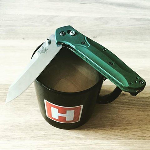 HeinnieHaynes's tweet image. The @BenchmadeKnives Osborne 940 ~ buff.ly/2c51zbn #Benchmade #osborne940 #axislock #heinniehaynes