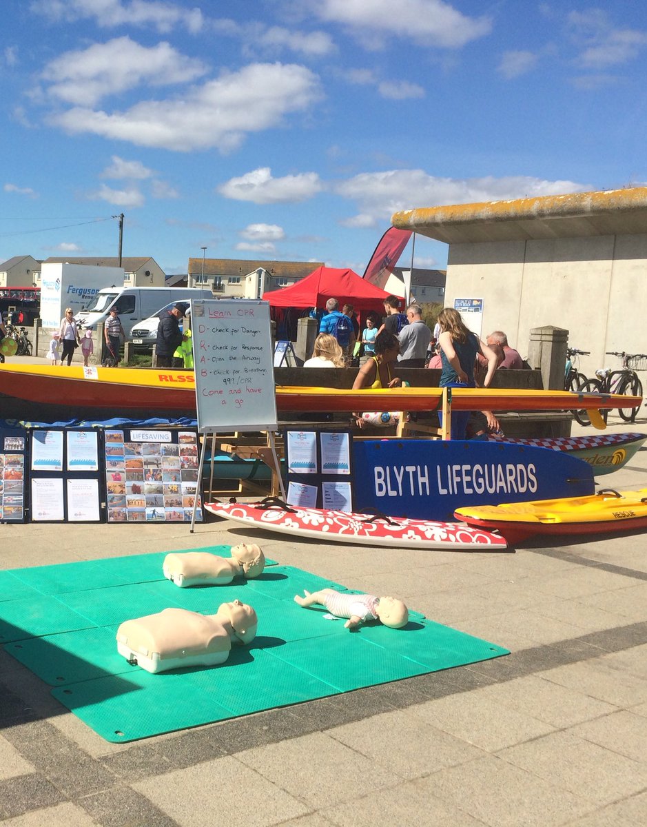 <a href="/RLSSUK/">Royal Life Saving Society UK - RLSS UK</a> <a href="/RLSS_NandD/">RLSS N & D Branch</a> @KennyM_RLSSUK Great to see <a href="/BLSClifeguards/">Blyth Lifeguards</a> spreading the drowning prevention message yesterday!