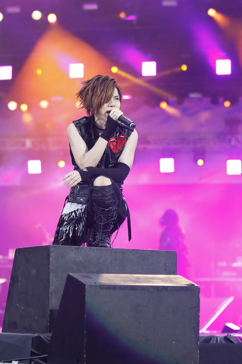 H En Twitter モノマネセット Acid Black Cherry Yasu風セット 実際の髪型よりリバースカール強めの完全俺好みの作品でっす Rtした人全員フォローする 髪セット ヘアセット好きな人rt モノマネセット