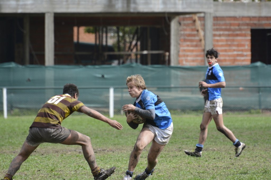 #JuvenilesAPleno Las fotos del empate entre belgranorugby y CUBA_rugby: bit.ly/2bx1S1R