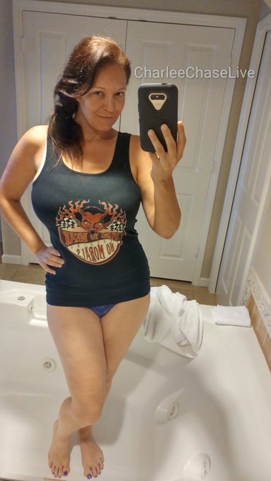 Rocking a new @dare2wear tank today! Order yours so we can match!  ~~> https://t.co/rH0DcCa07B<a class="tags" target="_blank" title="On Twitter" href="/?out=eyJ0eXAiOiJKV1QiLCJhbGciOiJIUzUxMiJ9.eyJpYXQiOjE3MjA4MzA2MjcsImlzcyI6InR3cG9ybnN0YXJzLmNvbSIsIm5iZiI6MTcyMDgzMDYyNywiZXhwIjoxNzUyMzY2NjI3LCJyZWRpcmVjdF91cmwiOiJodHRwczovL3R3aXR0ZXIuY29tL2RhcmUyd2VhciJ9.jyFZzuMcTcYD4kN0zEAw8qDn9XUQSEZIYUQZGRJcu6-srZa5dO_9DFehlwhHaKmFF6KsXmWfJfnA3mBjVjn9FQ">@dare2wear</a><a href="/tag/mvsales"class="tags"><span>#mvsales</span></a>