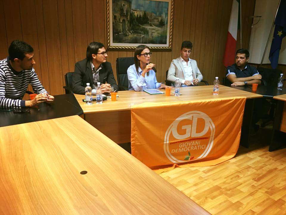 savutoweb's tweet image. "No al proibizionismo", a #Colosimi si è discusso di legalizzazione della #cannabis. savutoweb.it/2016/08/30/no-…