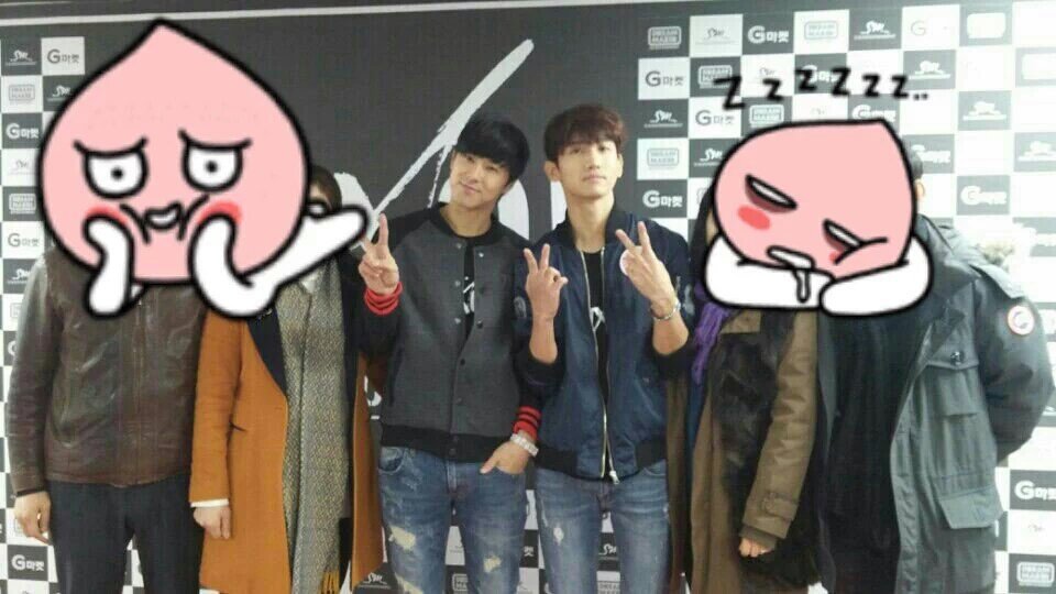 S_SChami218's tweet photo. #JeongFamily + #ShimFamily= #HappyFamily มีภาพ #ครอบครัวของเรา ออกสื่อแล้วนะตัว/ออริอยู่ไหนนิไมต้องปิดหน้าป๊าม๊าด้วย https://t.co/aZ8CqTNpIJ