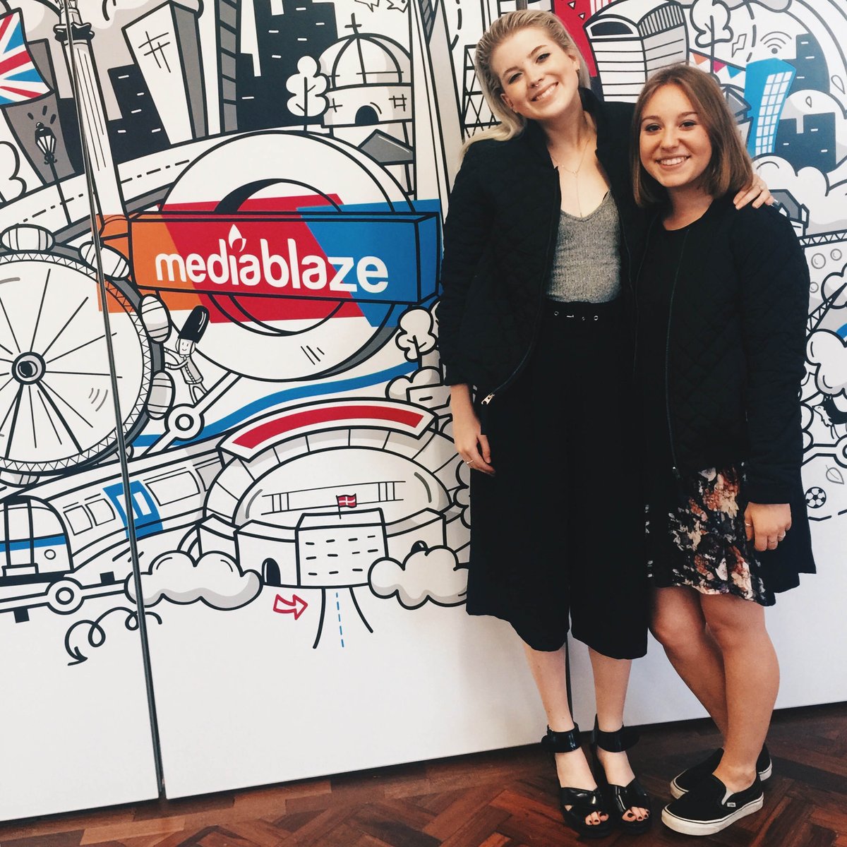 mediablazers's tweet photo. Intern with us and here's what you could be doing, as told by Tori and Mallory #BUNAC https://t.co/uiFm6LlvHj https://t.co/6zeqv9fSIX