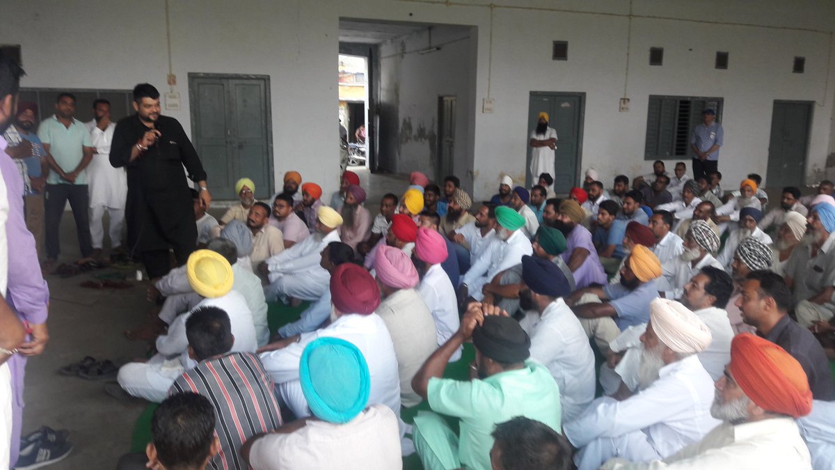 DrAmanaap's tweet photo. Meetings regarding 11th sept #kisan manifesto will release by Shri ARVIND Kejriwal JI #Baghapurana #Ankush Narang https://t.co/GUYSd54IPz