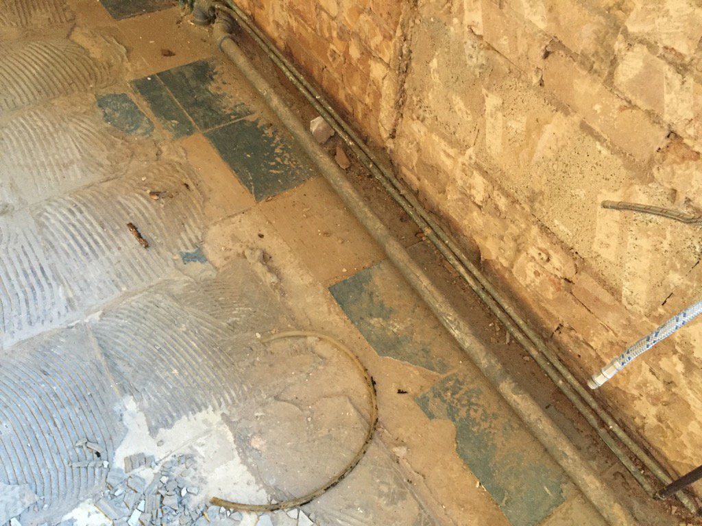 R B Asbestos On Twitter Asbestos Floor Tile Remnants Found