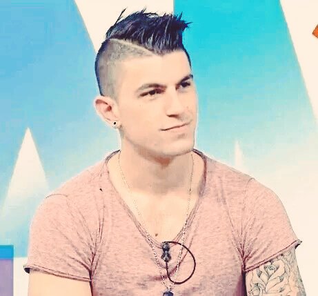 EjercitoDLuifa's tweet photo. QUIERO EL RT D TODAS LAS VERDADERAS FANS D LUIFA LAS Q LO BANCA EN LAS BUENAS Y EN LAS MALAS N LS Q AHORA LO BARDEAN https://t.co/TpIQTa1nLK