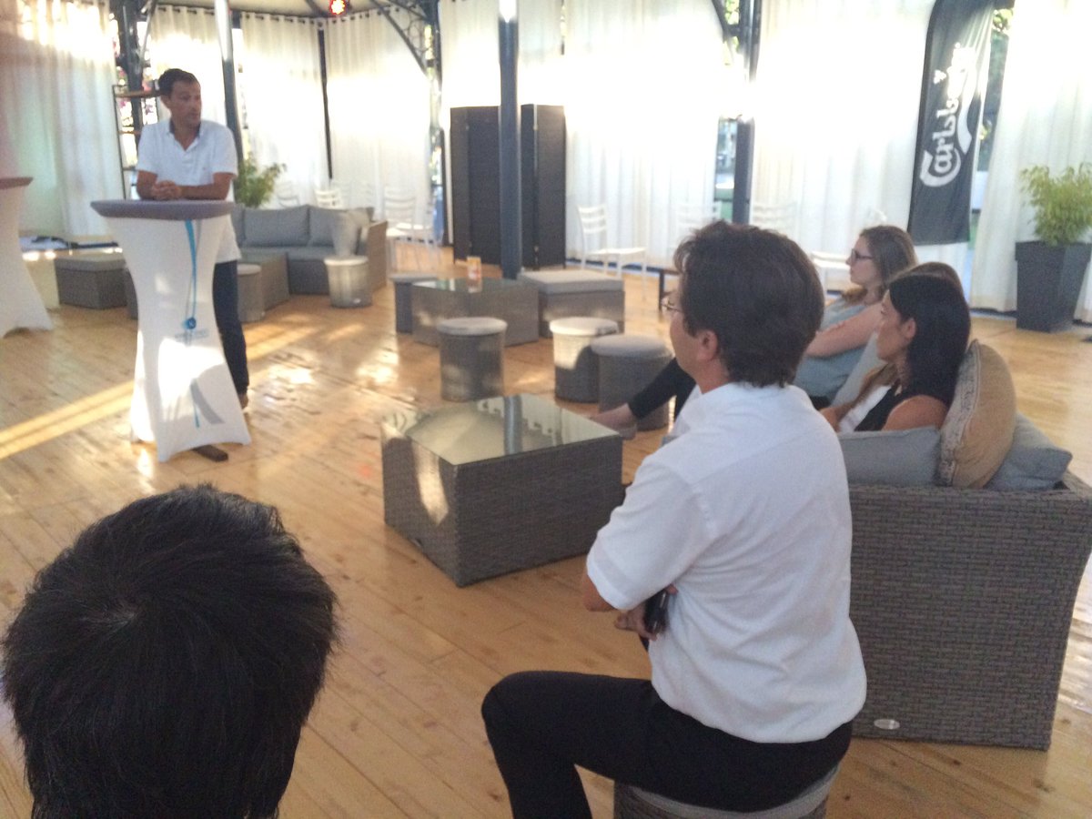 Bien installés au @LesRDVduSPOT un lieu chaleureux et accueillant au coeur des <a href="/lessables/">Les Sables d'Olonne</a> ! Merci pour l'accueil !