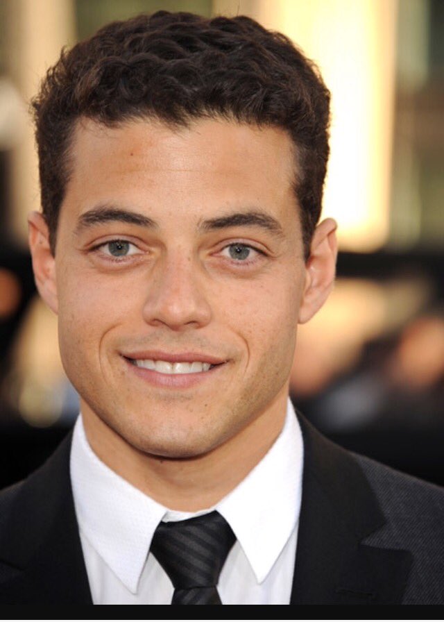 DecentRunner's tweet image. I've never seen @MattCentrowitz and @ItsRamiMalek at the same time is that a coincidence I think not