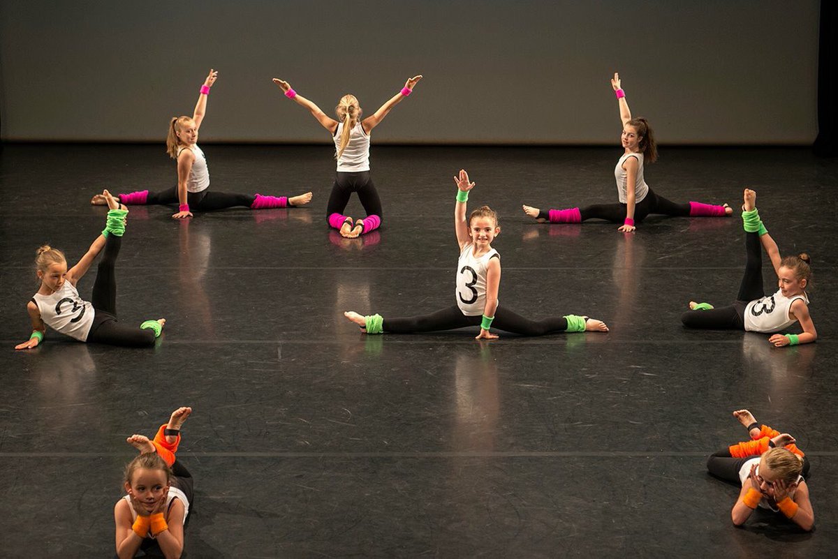 6 days to go before term starts: here's the jnr performance class showing off! Sat am 11.30 #danceclassbarnes #dance