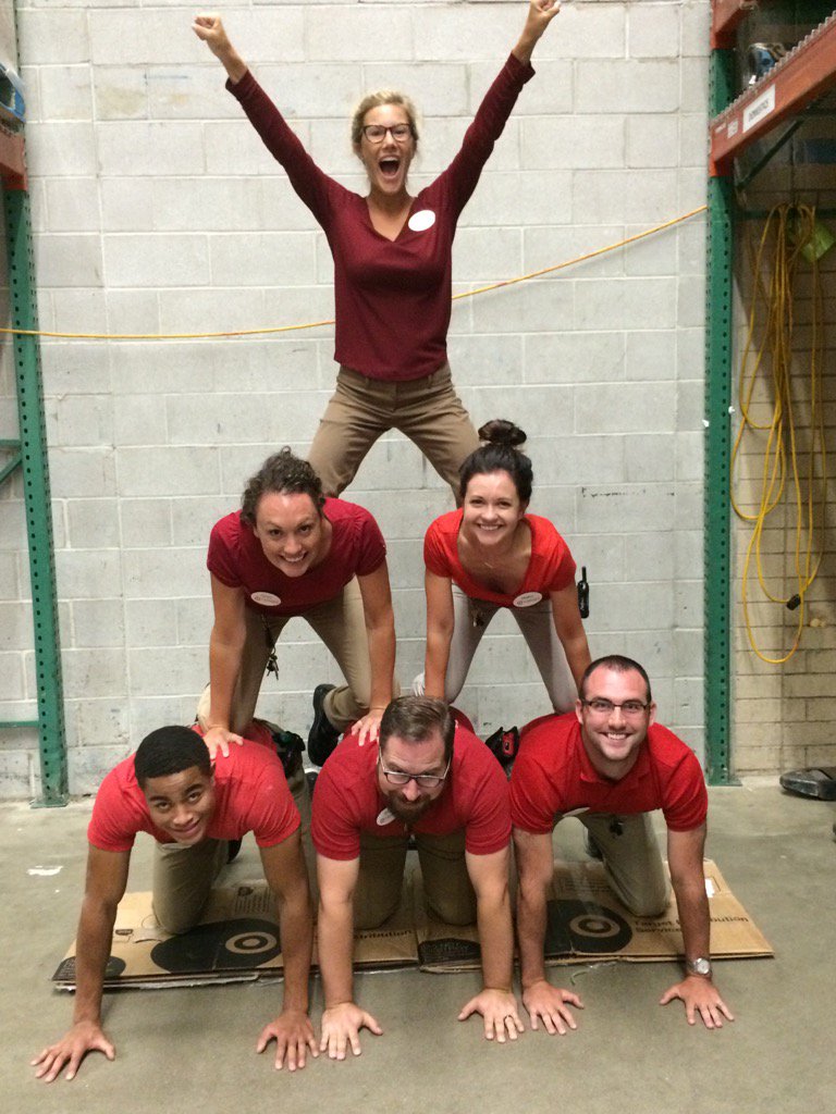 ❤️ my T100 team! #WeAreTarget <a href="/JenHatlevig/">Jennifer Hatlevig</a> <a href="/ButrynMatt/">matt butryn</a> @ContrucciJoe