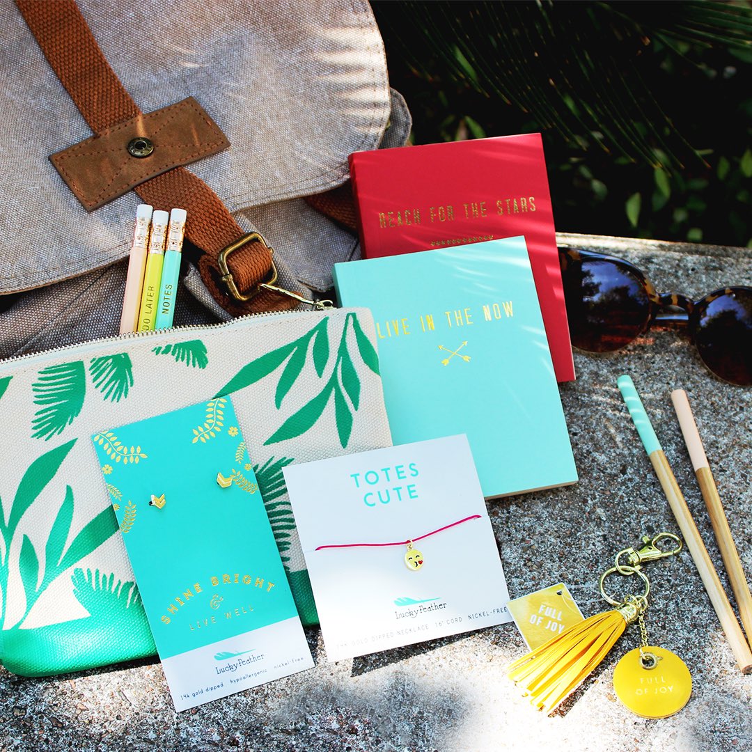 We've got you covered for #classroom style!! #backtoschool #luckyfeather 💁✨📚✏️