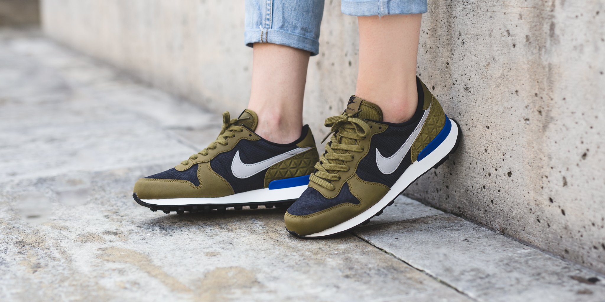 Titolo on Twitter: IN! Nike Wmns Internationalist Premium - Silver-Olive Flak SHOP https://t.co/Qa9h365Yj2" / Twitter