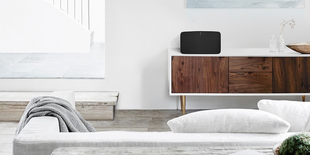 HYPEBEAST's tweet image. .@Sonos is teaming up with @Spotify &amp;amp; @amazon to give listeners enhanced control options.
hypb.st/xh4nz