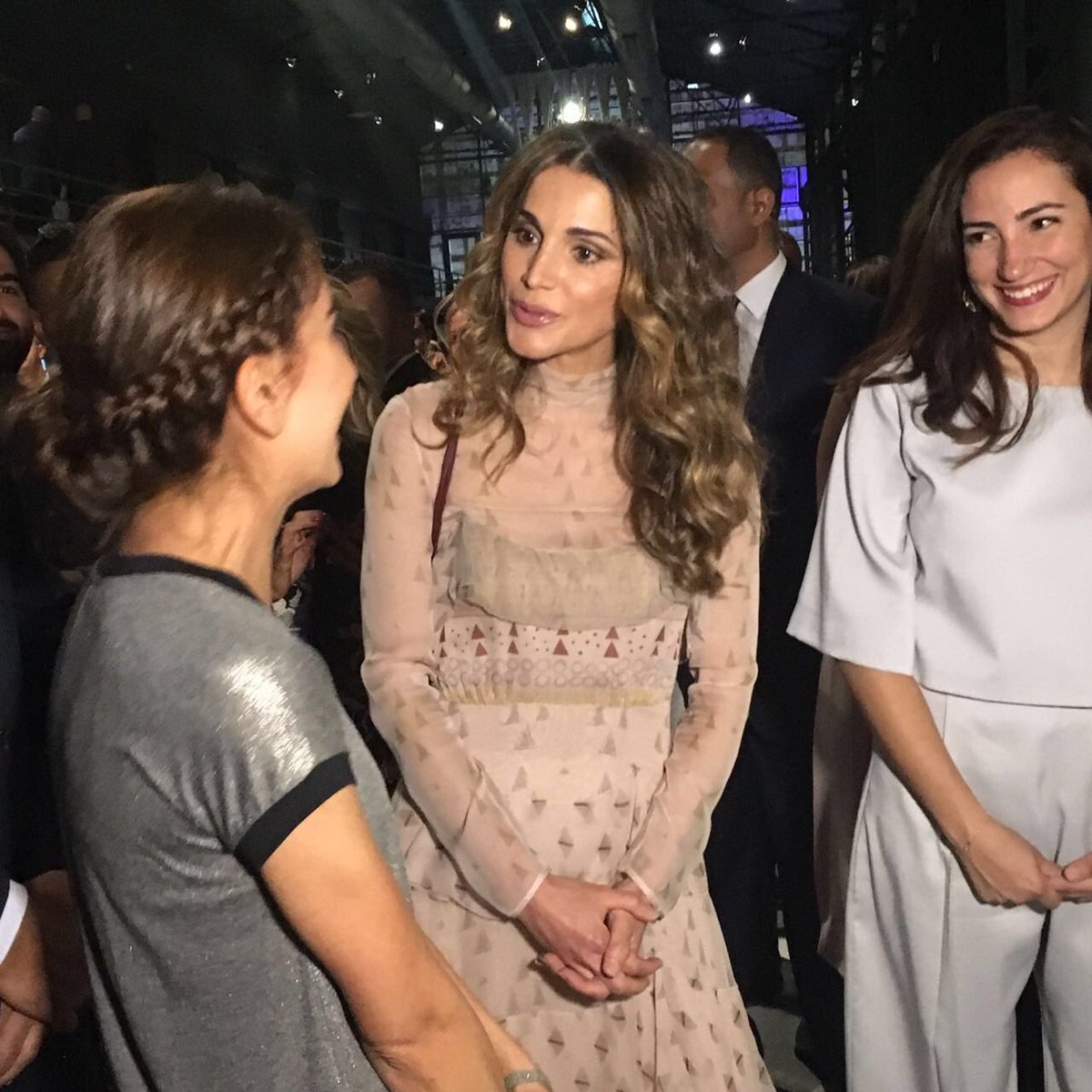 Deema22's tweet image. من فعاليات أسبوع عمان للتصميم 
#مفخرة 
تحت رعاية جلالة الملكة رانيا العبدالله #AmmanDesignWeek #الاردن #حب_الاردن