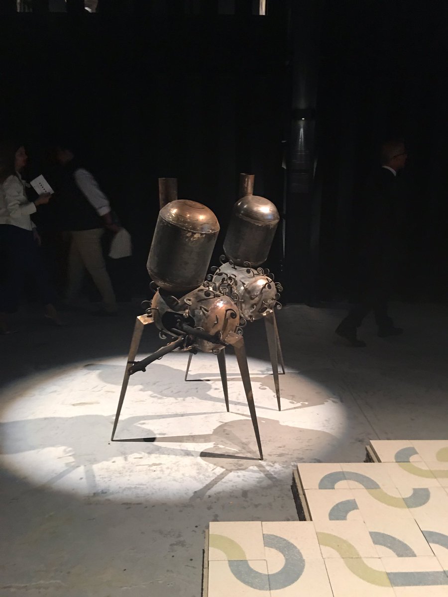 Deema22's tweet image. من فعاليات أسبوع عمان للتصميم 
#مفخرة 
تحت رعاية جلالة الملكة رانيا العبدالله #AmmanDesignWeek #الاردن #حب_الاردن