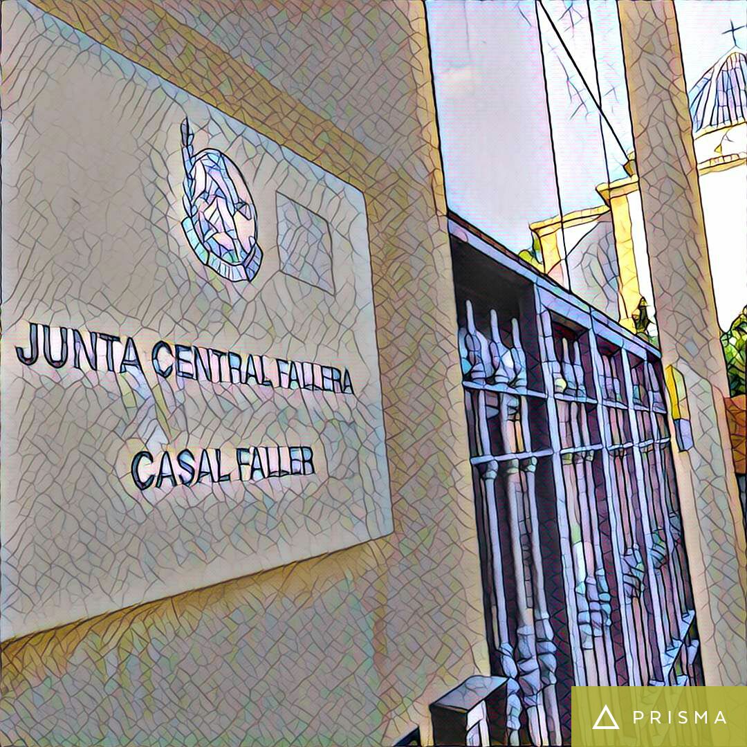 ¡Vuelta al cole con alegría! 😁
#Falles2017 #LovingFallas