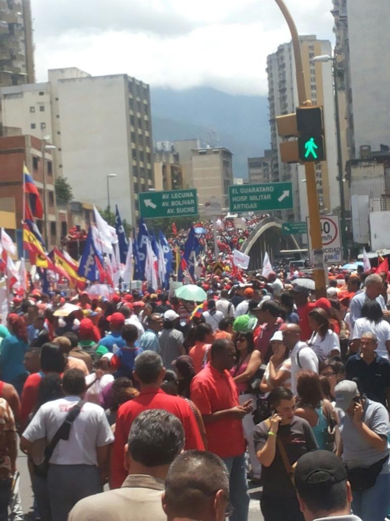 MPPC_FDVC's tweet photo. #FDVC presente en la Gran Marcha de Caracas #ChavismoEsCalleYPaz https://t.co/VnxngHgZvL