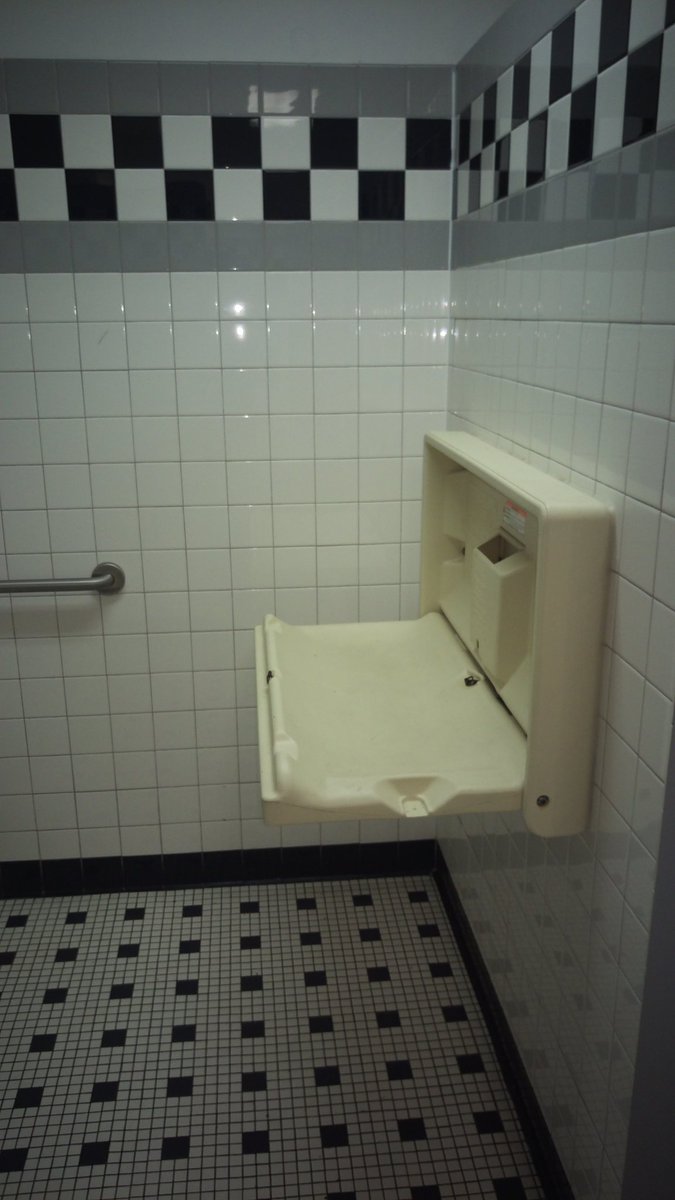 schepdiggy's tweet image. Was DV her, childish minds want to know?