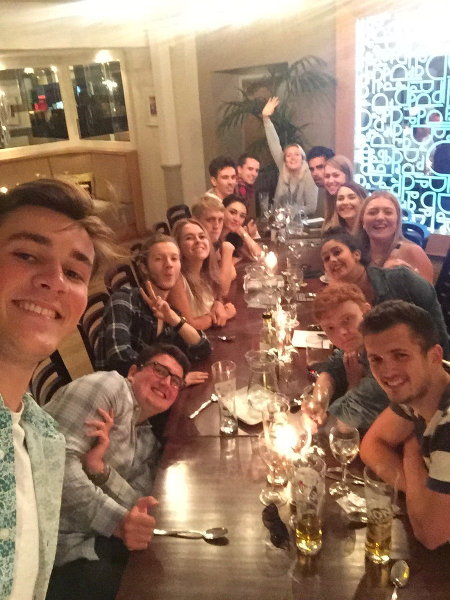 shmoney95's tweet photo. #GoodbyeDinner https://t.co/vOfS72hx0h