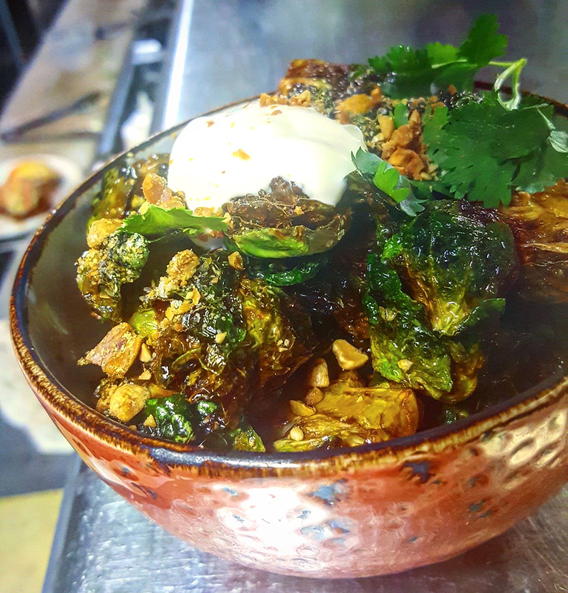 BarrelDC's tweet image. Hot &amp;amp; fresh out the kitchen, @ChefGFleming's famous Brussels Sprouts! 😍 #DCEats #DCDining #BrusselsSprouts