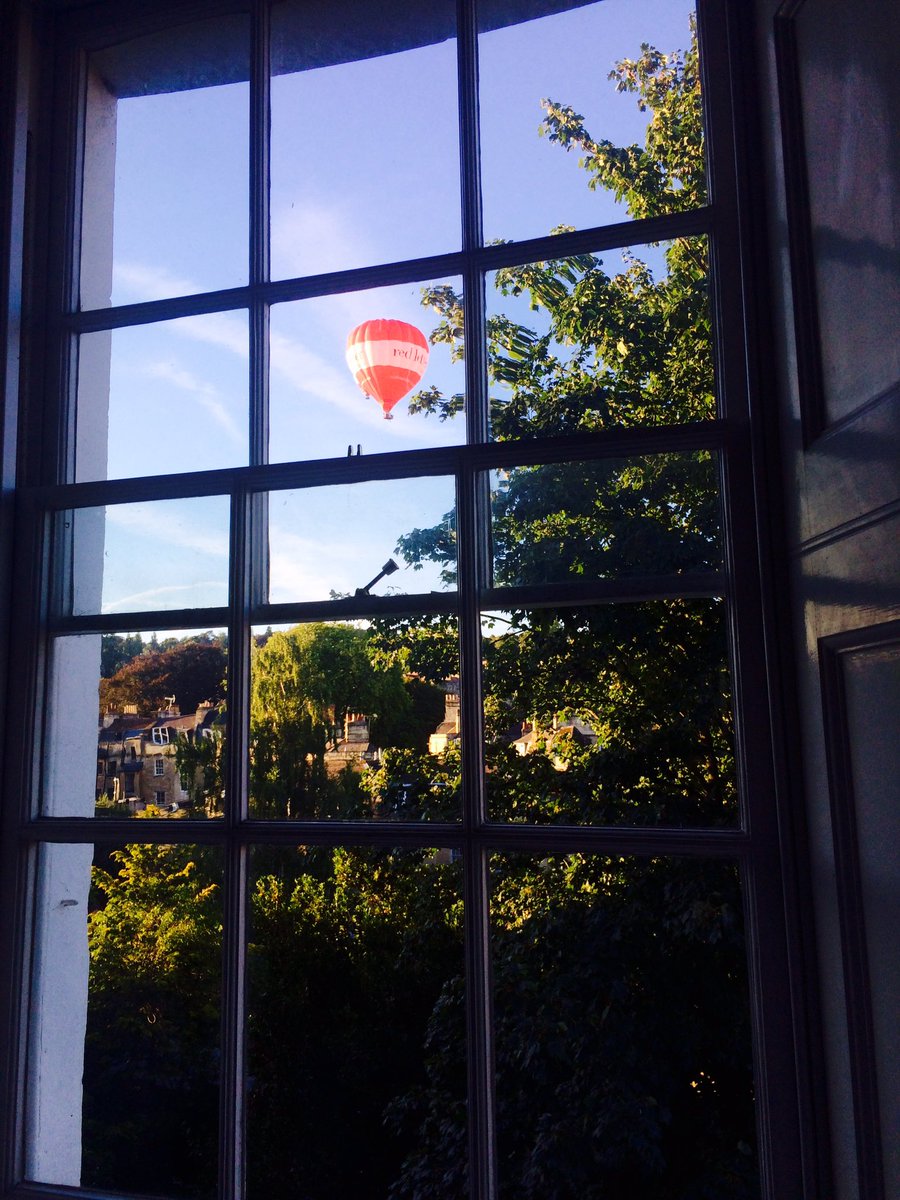 naomibmiller's tweet photo. Balloon through the kitchen window. #SouthWestLife #Bath #Balloons #summerevening https://t.co/8xYCN7mqNU