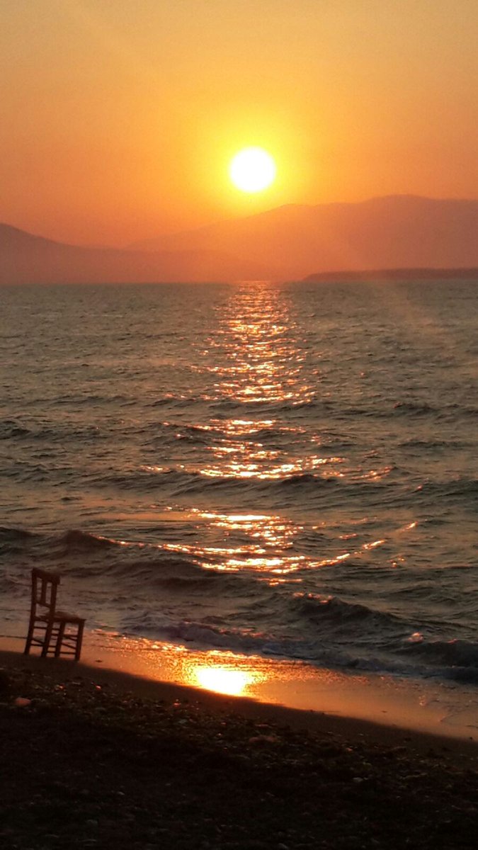 güzel Urla. da akşam güneşi