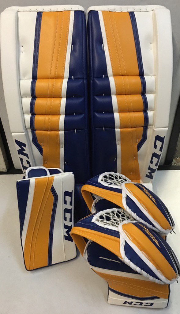 BTMhockey's tweet photo. Custom set of @CCMHockey @CCMGoalie Eflex 2 pads, blocker &amp; 2 gloves arrived for @Custom_Goalie @roblaurie1 customer https://t.co/6ZMm3P6K09