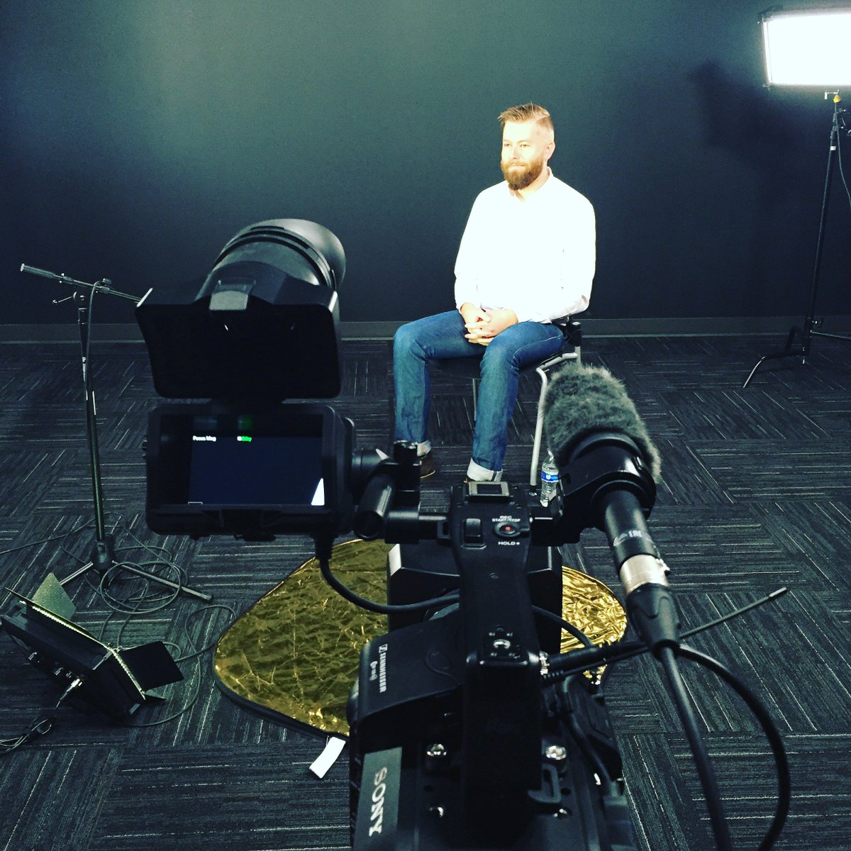 AVEAutoMedia's tweet photo. Company interviews on a Tuesday. Lights, camera, action! 🎬🎬🎬 #aveautomedia #neptuneapp #jlrincubator #startup https://t.co/0hE81e76VN