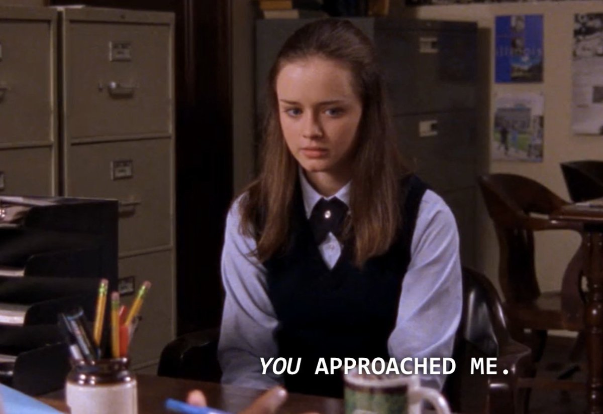How To Talk To A Rory Gilmore Who Is Wearing Headphonespic.twitter.com/c9JF...