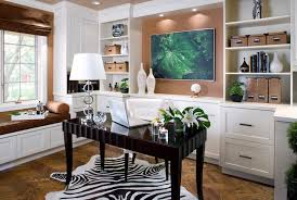 BP_Furniture's tweet photo. Here's a quick feng shui tip for your home office: To promote creativity, avoid facing your desk towards a wall. https://t.co/L2sUKGy0tw