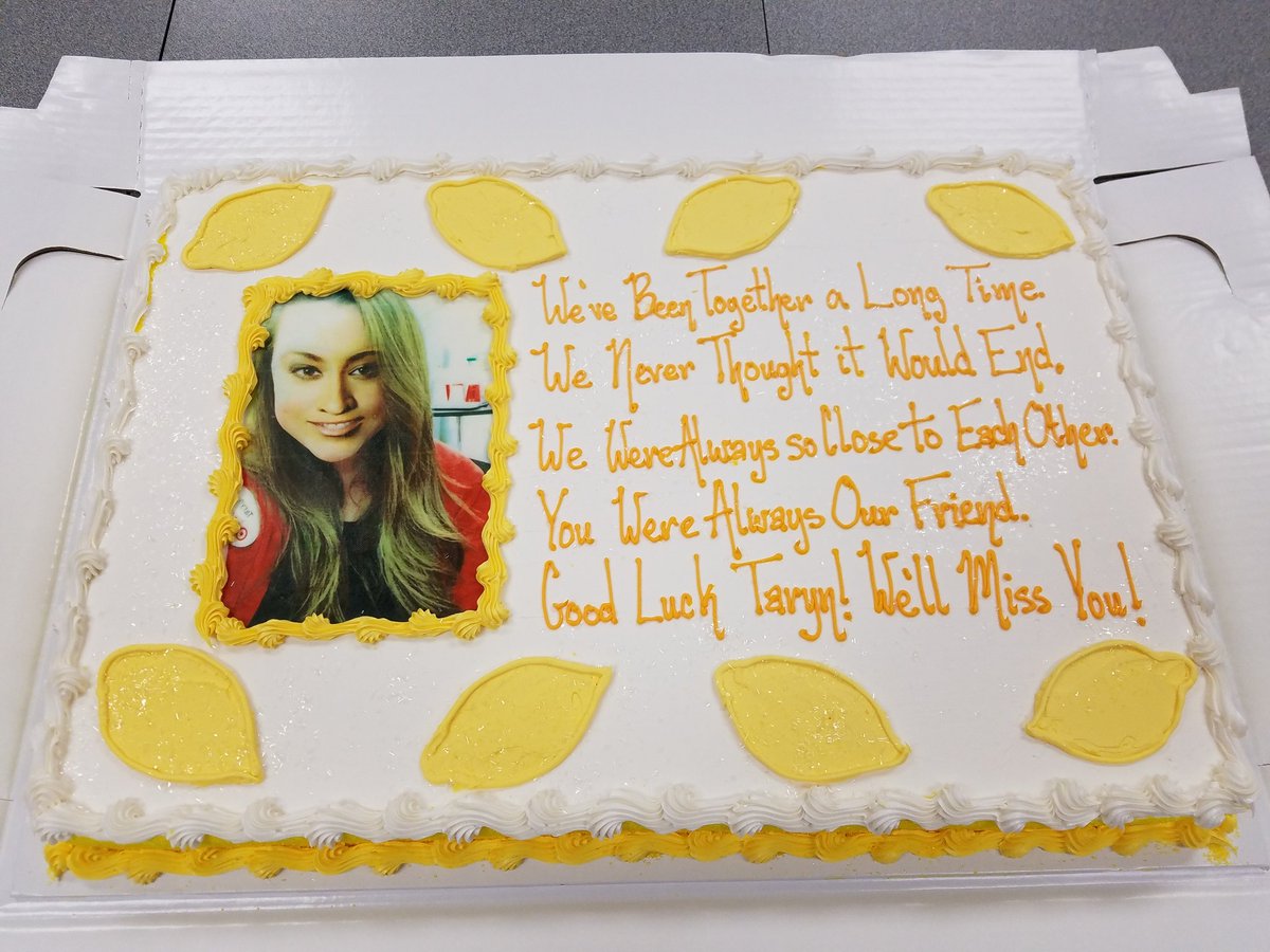 TarynNeeser's tweet photo. Asked my team for a Bey cake for my last day...#faceswap #Beyonce #Thankyou T1235 I'm Going to miss this team! 🐝 https://t.co/6puzGtb2DE