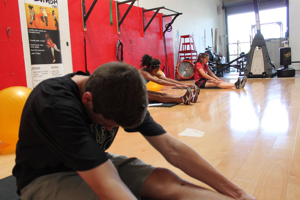 BennettFitSJ's tweet photo. Stretching before and after workouts is equally important to the workout itself. #InjuryPrevention https://t.co/9MuuqrwHhr