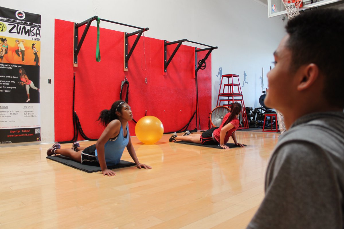 BennettFitSJ's tweet photo. Stretching before and after workouts is equally important to the workout itself. #InjuryPrevention https://t.co/9MuuqrwHhr