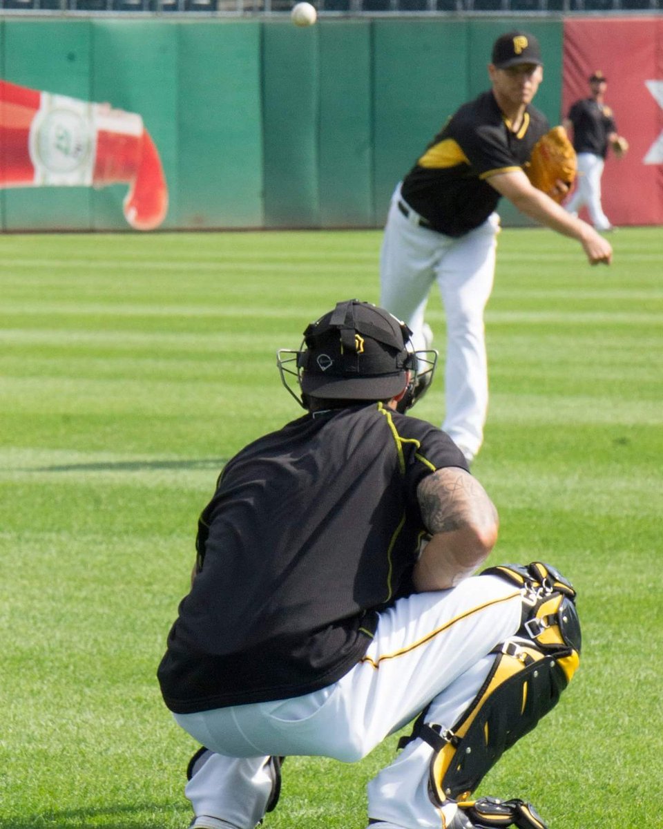En_Hele's tweet photo. Spent the day at PNC Park with the @Pirates https://t.co/KBbvxWYSyV