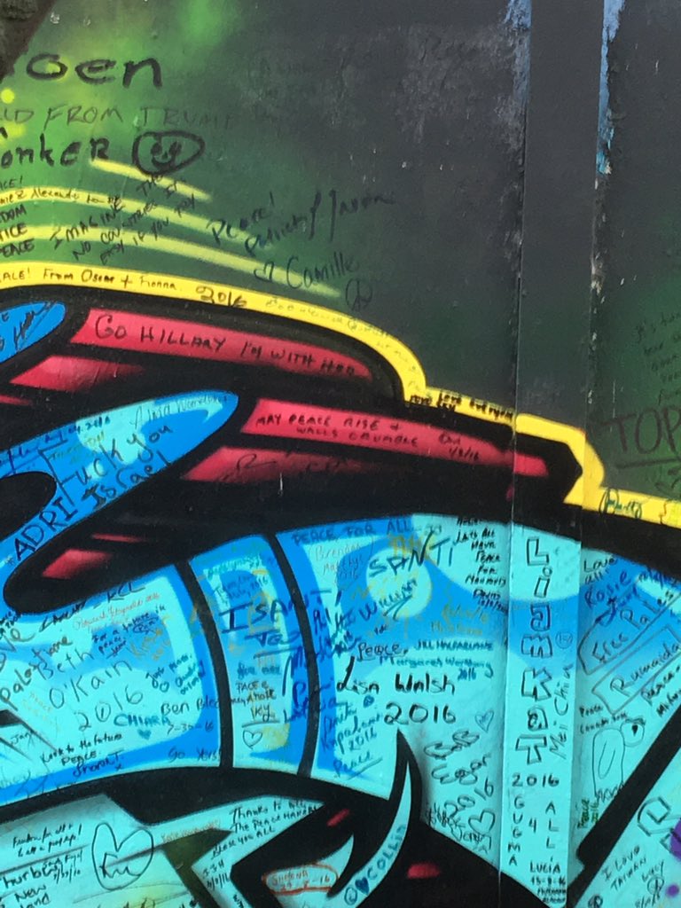 aspeyer's tweet photo. Peace wall Belfast. #HillaryClinton #iamwither https://t.co/o3CKBjTteX