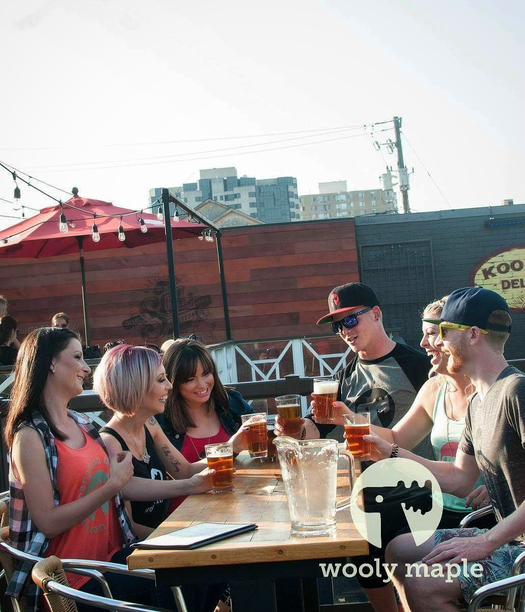 Biz meetings at <a href="/TobogganBrewery/">Toboggan Brewery</a> are the best biz meetings ✔ #beer #patio #lunaticfridge #ldnont