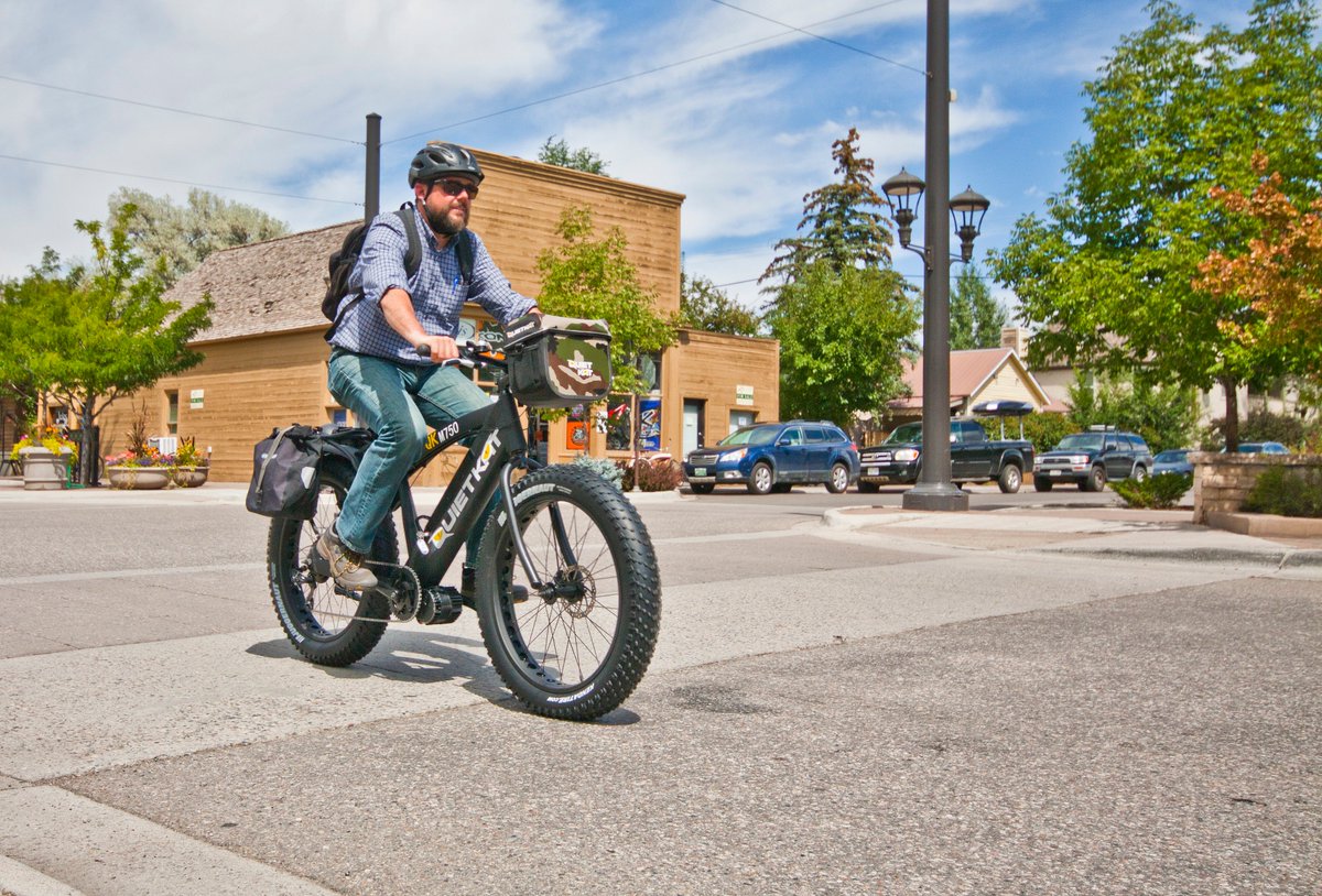 QuietKatOffroad's tweet photo. The FatKat is the perfect #commuter #bike to get to work and around town. No more getting to work sweaty and tired! https://t.co/hR6anXuoBn