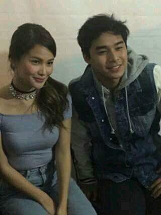 MccoyDLForever's tweet photo. Pampalakas Ko Ngayung Araw Sa School😊😊 Kenekeleg Ako😊😊
@McLisseOfc 
@ElisseJoson 
@hashtag_mccoydl https://t.co/7hyYDnqw7q