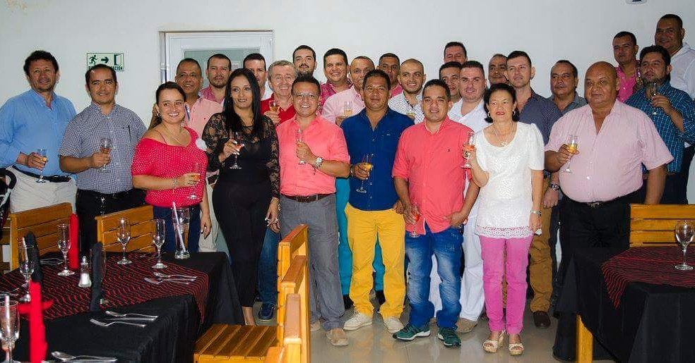 TAXIS1ASM's tweet photo. [FAMILIA TAXIS1A] Lo soñamos, lo creímos y lo alcanzamos.Pronto llegará Taxis1A, empresa con la que te identificarás https://t.co/7W2HMT8Vaq