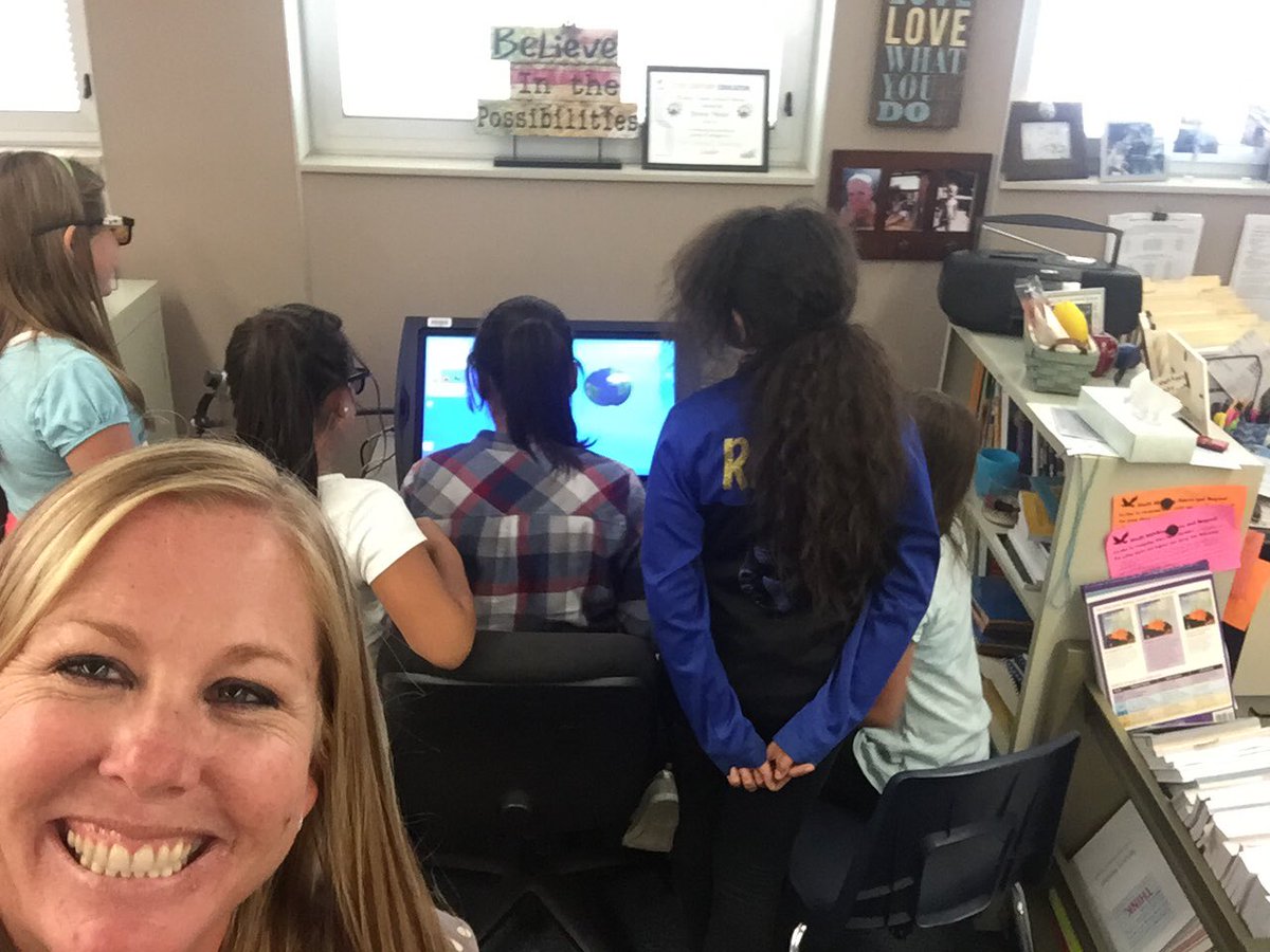 jnesler11's tweet photo. Virtual reality learning! #mystemlab #wcsdpbl https://t.co/znUmGenjBT