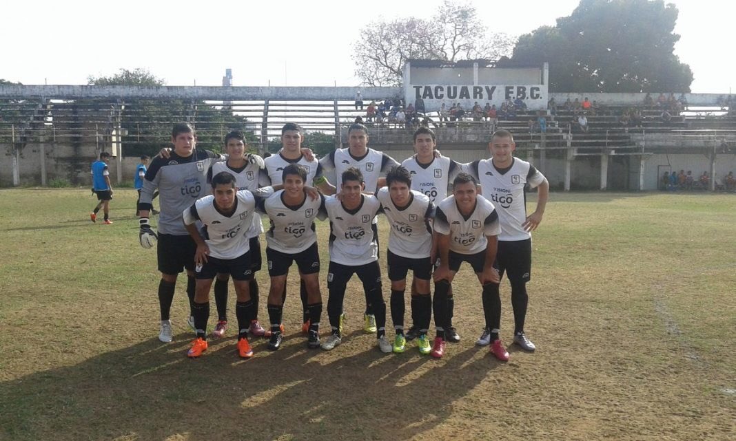 APFOficial's tweet photo. #PrimeraBAPF2016 Mañana juegan segundo tiempo de Tacuary vs Oriental que fue suspendido https://t.co/Bk73pJzpNQ https://t.co/aoxIqf376O