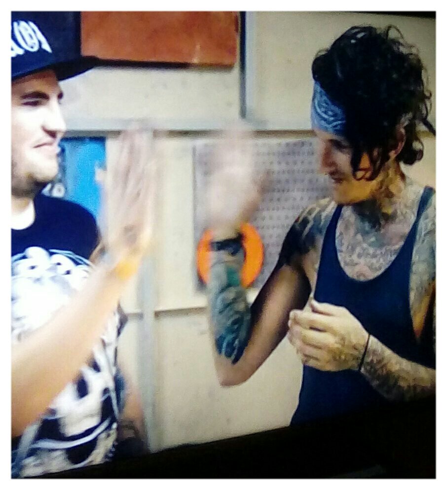 0401_Aurora's tweet photo. Tattoo goals #zombiesloth on @E4TattooFixers   for @sketchreppinink awesome how happy you were sketchy  😀✌💜 https://t.co/9rW72mWfee